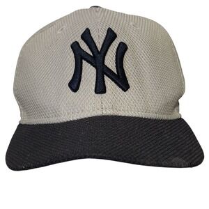 New Era MLB New York Yankees Fitted Hat Cap Black Beige Size 6 3/8